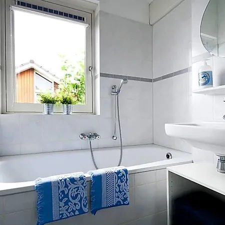 Boathouse Suburban Amsterdam * Uitgeest
