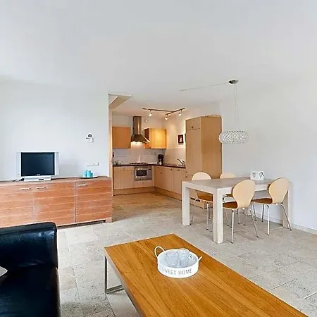 Boathouse Suburban Amsterdam *
