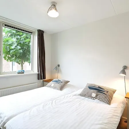 Boathouse Suburban Amsterdam *