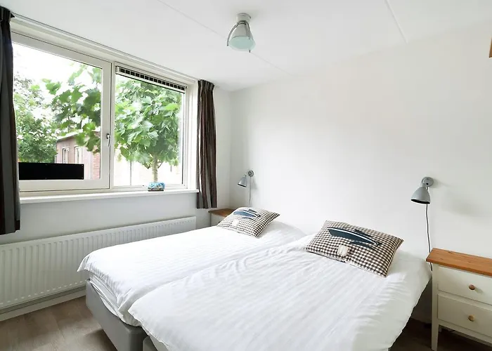 Jaktstuga Boathouse Suburban Amsterdam *