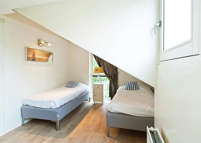 Jaktstuga Boathouse Suburban Amsterdam Uitgeest